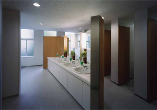 赤水対策を機会に共用スペースのイメージアップ