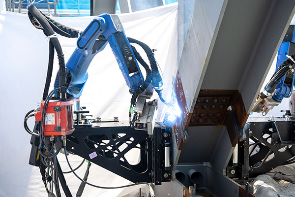 溶接ロボット「Robo-Welder」
