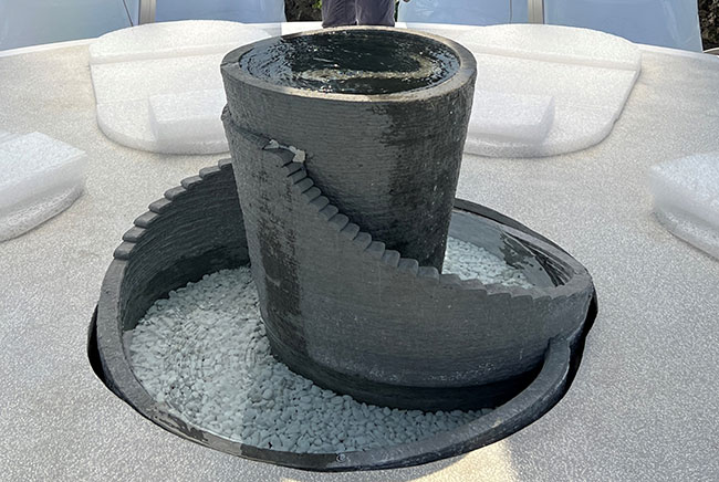 噴水：従来技術では作るのが難しい複雑形状を短時間で製作
