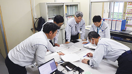 支店スポーツベット 登録ボーナス カジノ管理部による巡回の様子