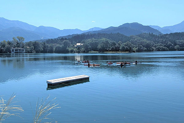 桜ヶ池に設置したスポーツベット口コミ看板