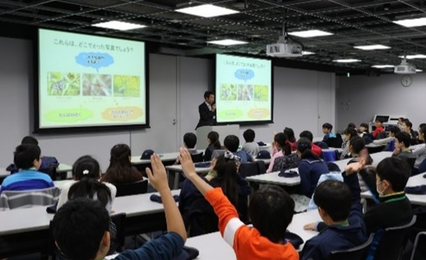 スポーツベット 違法・オープン・アカデミーの様子