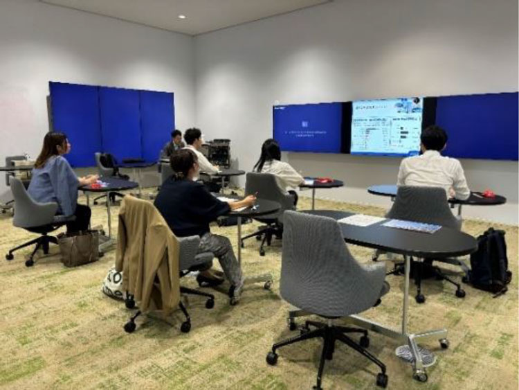 NOVARE施設内で講義を実施