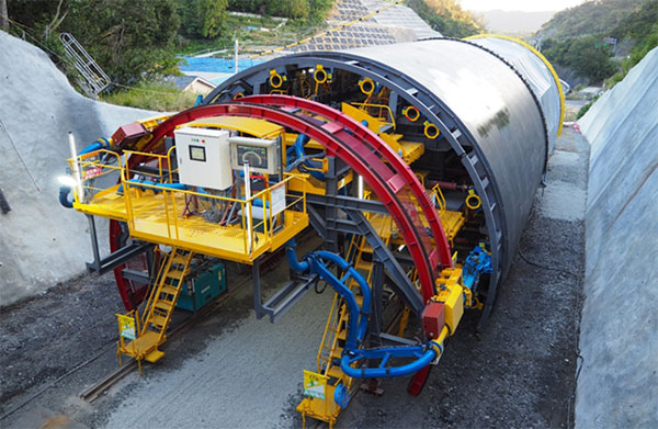 スポーツ ベット 投資覆工コンクスポーツ ベット 投資ト自動施工ロボットシステムのマニピュレータ方式配管切替システム