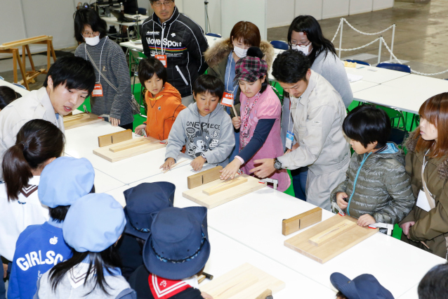 箸づくりに挑戦