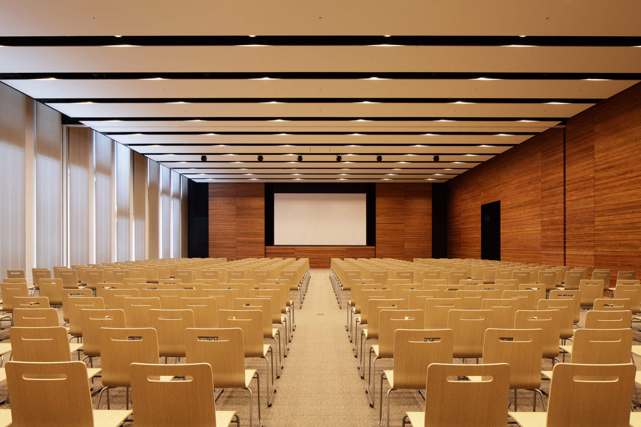 スポーツベット　京橋新本社03 photo