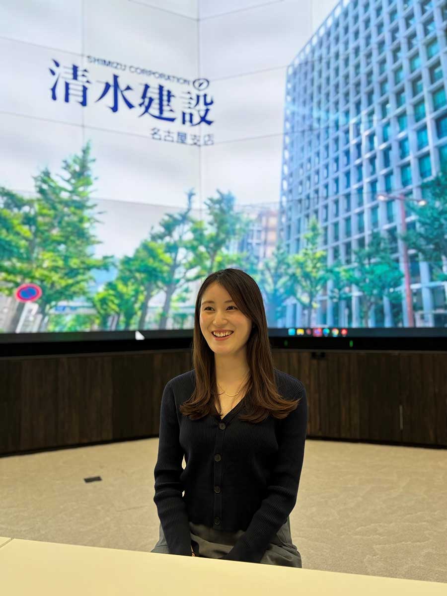 多彩な仕掛けによりコミュニケーションが増加したと語る山下