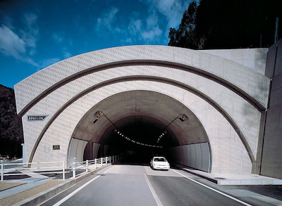 名津佐トンネル