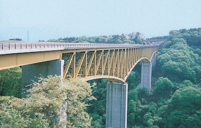 清里高原有料道路「やつがたけ こうげんおおはし」下部工