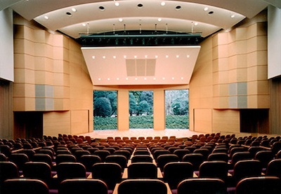 聖心女子大学　創立50周年記念3号館