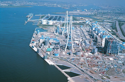 中部電力碧南火力発電所 4・5号機放水口、副資材棧橋