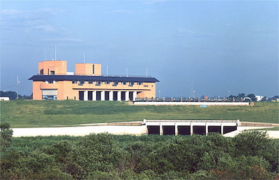 外郭放水路排水機場