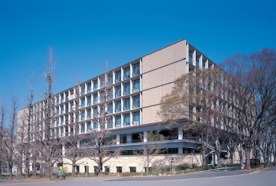 慶應義塾大学日吉新研究室棟（来往舎）