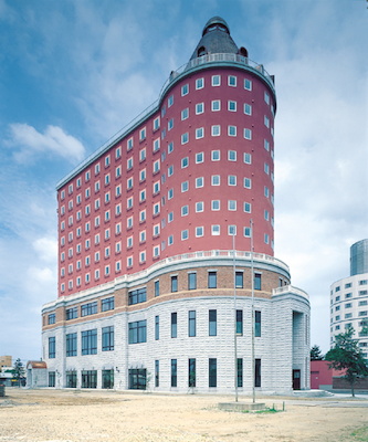 青森中央学院大学学術交流会館