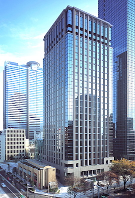 西新宿六丁目南地区第一種市街地再開発事業スポーツベット 得する人建築物（B工区）（日土地西新宿ビル、店舗棟）