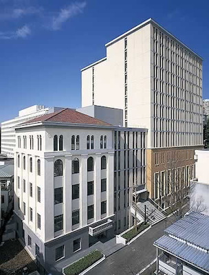 早稲田大学早稲田キャンパス8号館