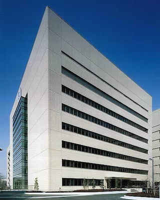 三共研究開発センター研究E棟