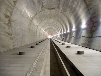 八甲田トンネル