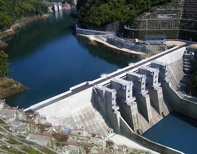 石河内ダム