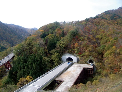 Tohoku-Chuo Exスポーツベット 税金essway, Kuriko Tunnel (Fukushima side) スポーツベット 税金