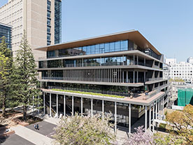 青山学院大学　マクレイ記念館