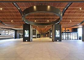 JR松山駅新駅舎、高架橋